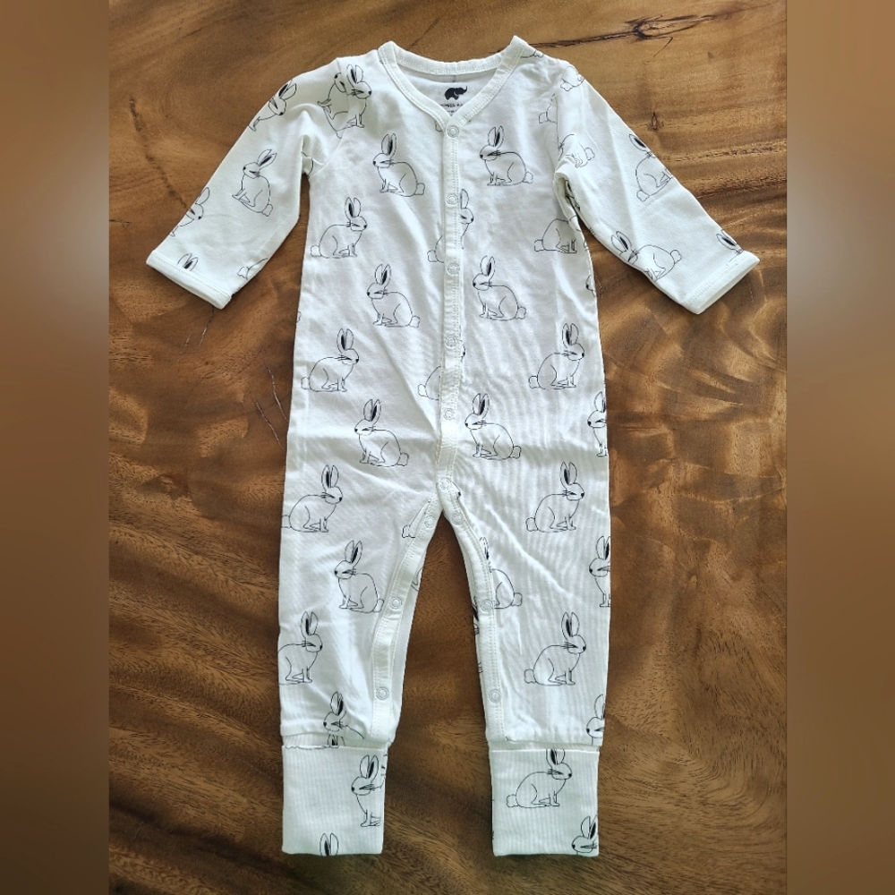 Monica + Andy Bunny Love 3-6 month long sleeves. BNWT Easter Baby